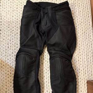 Dainese Pony 3 Mens Motorcycle Leather Pants Size 25